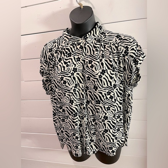C BY ONE – Zebra & Floral Print Blouse – Approx. Size 2X - Picture 8 of 8
